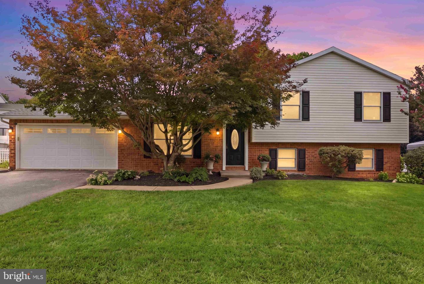 130 Geiser Way Property Photo 2