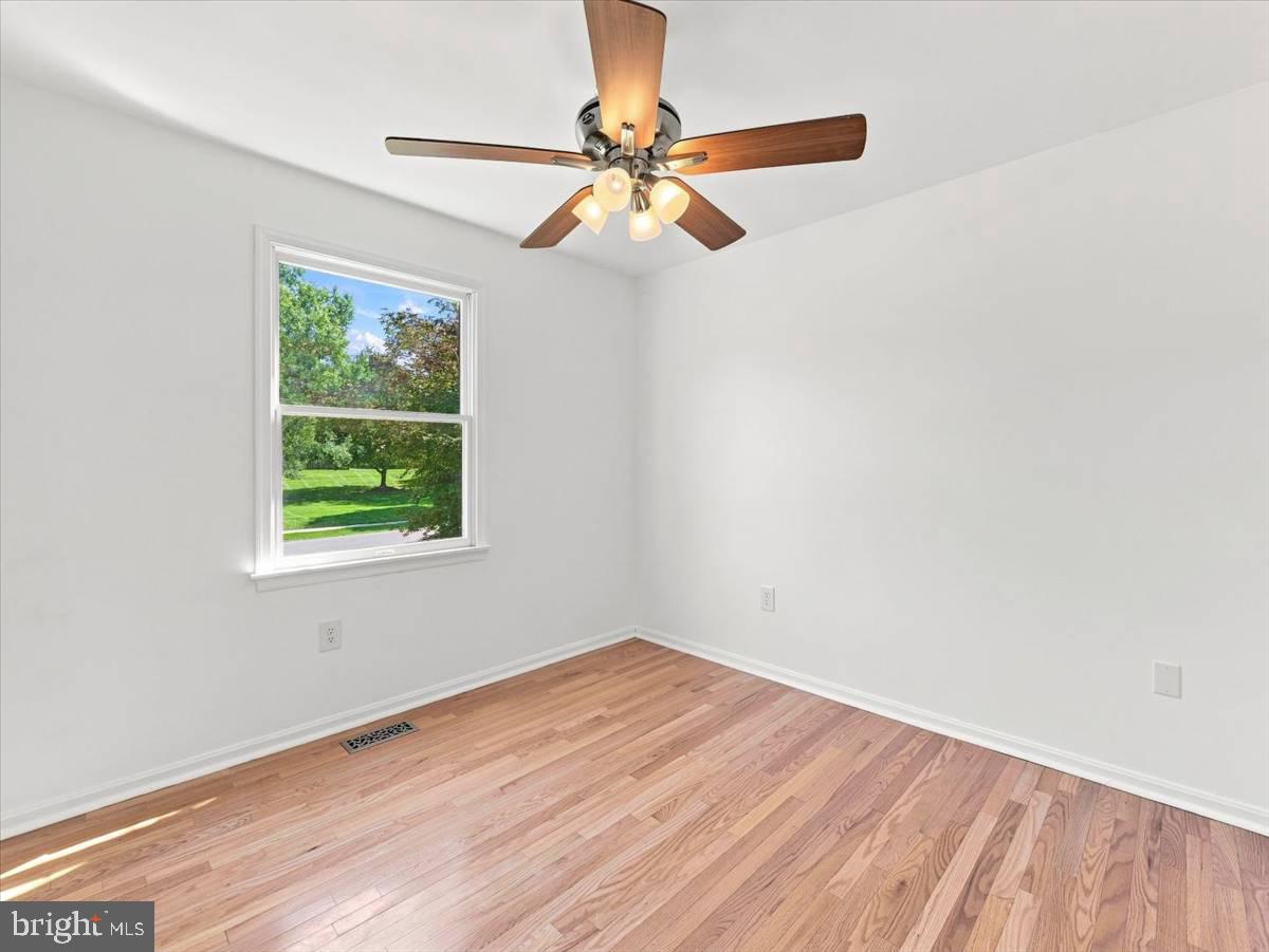 130 Geiser Way Property Photo 28