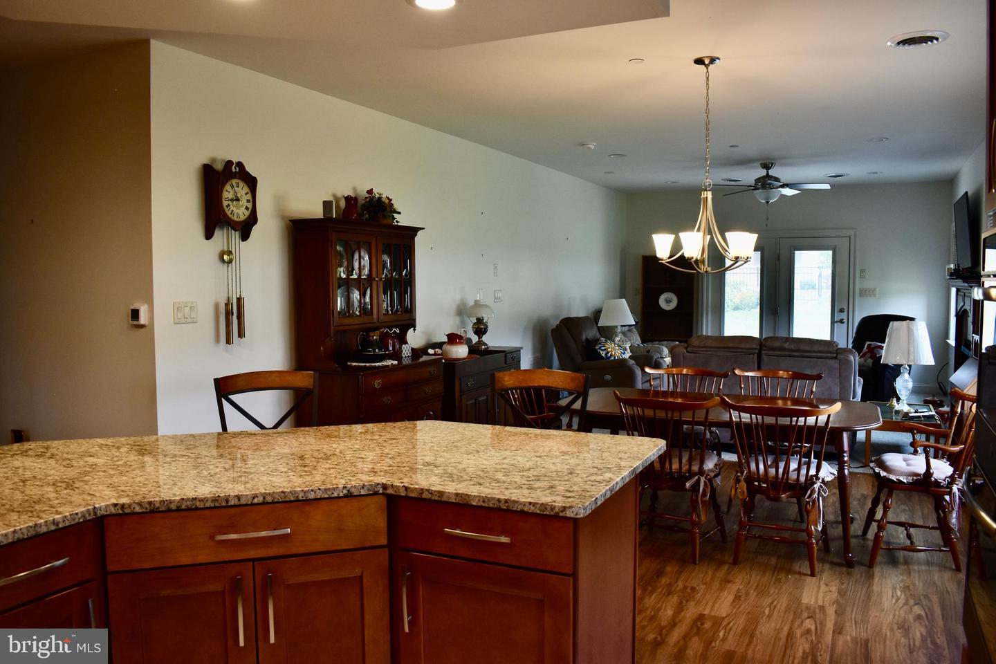 19418 Pearl Dr Property Photo 7