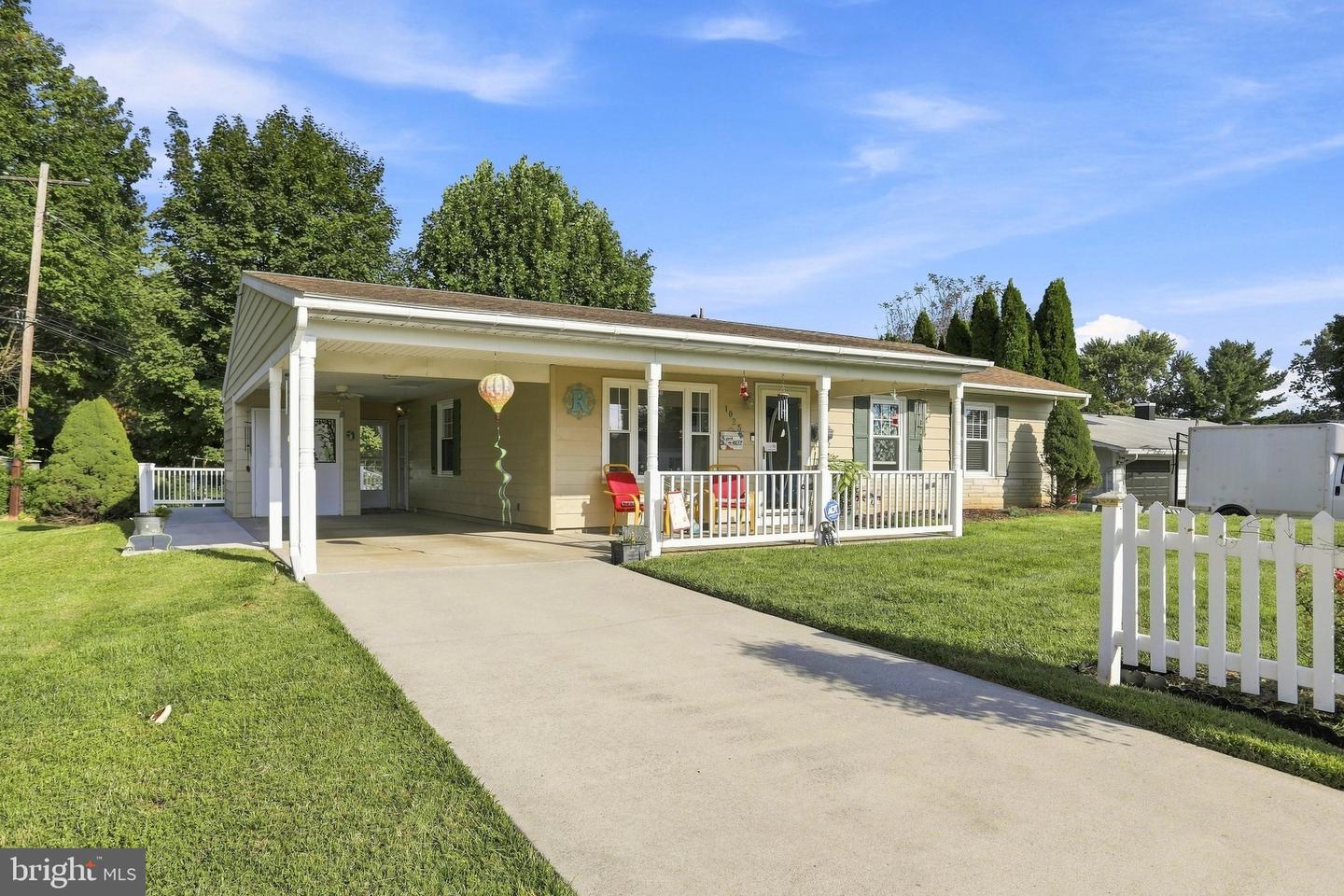 1025 Glenwood Ave. Property Photo 3