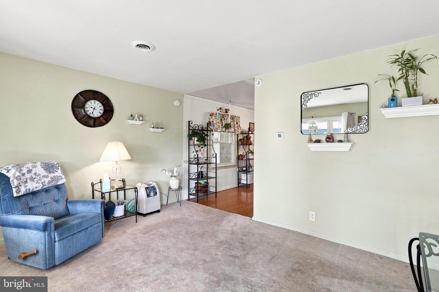 1025 Glenwood Ave. Property Photo 5