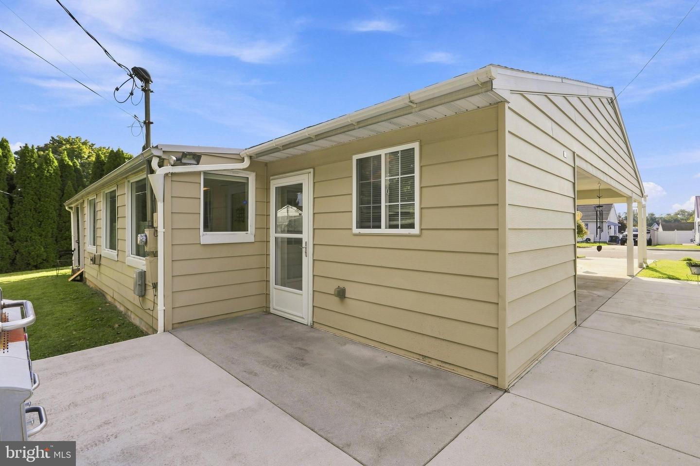 1025 Glenwood Ave. Property Photo 23