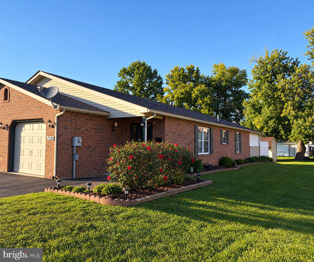 17116 REEDY PKWY Property Photo 1