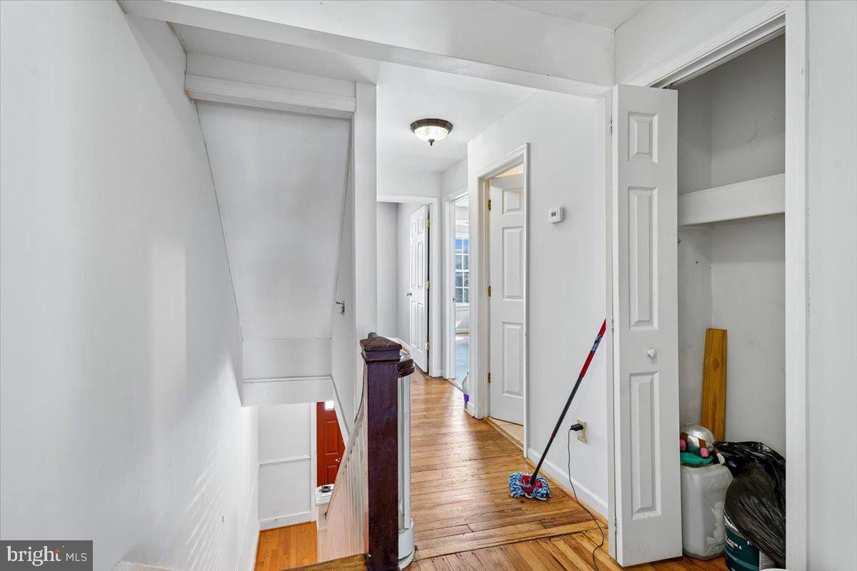 123 E Franklin St Property Photo 13