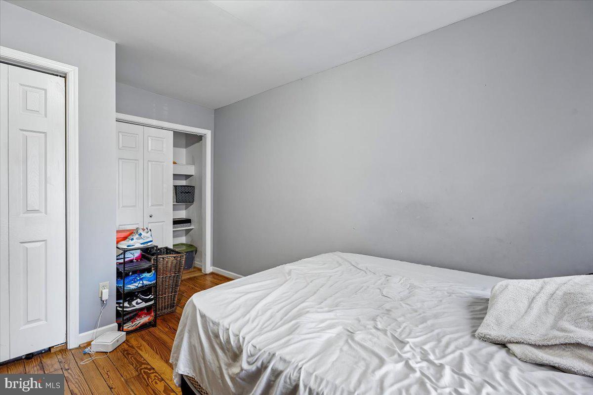 123 E Franklin St Property Photo 17
