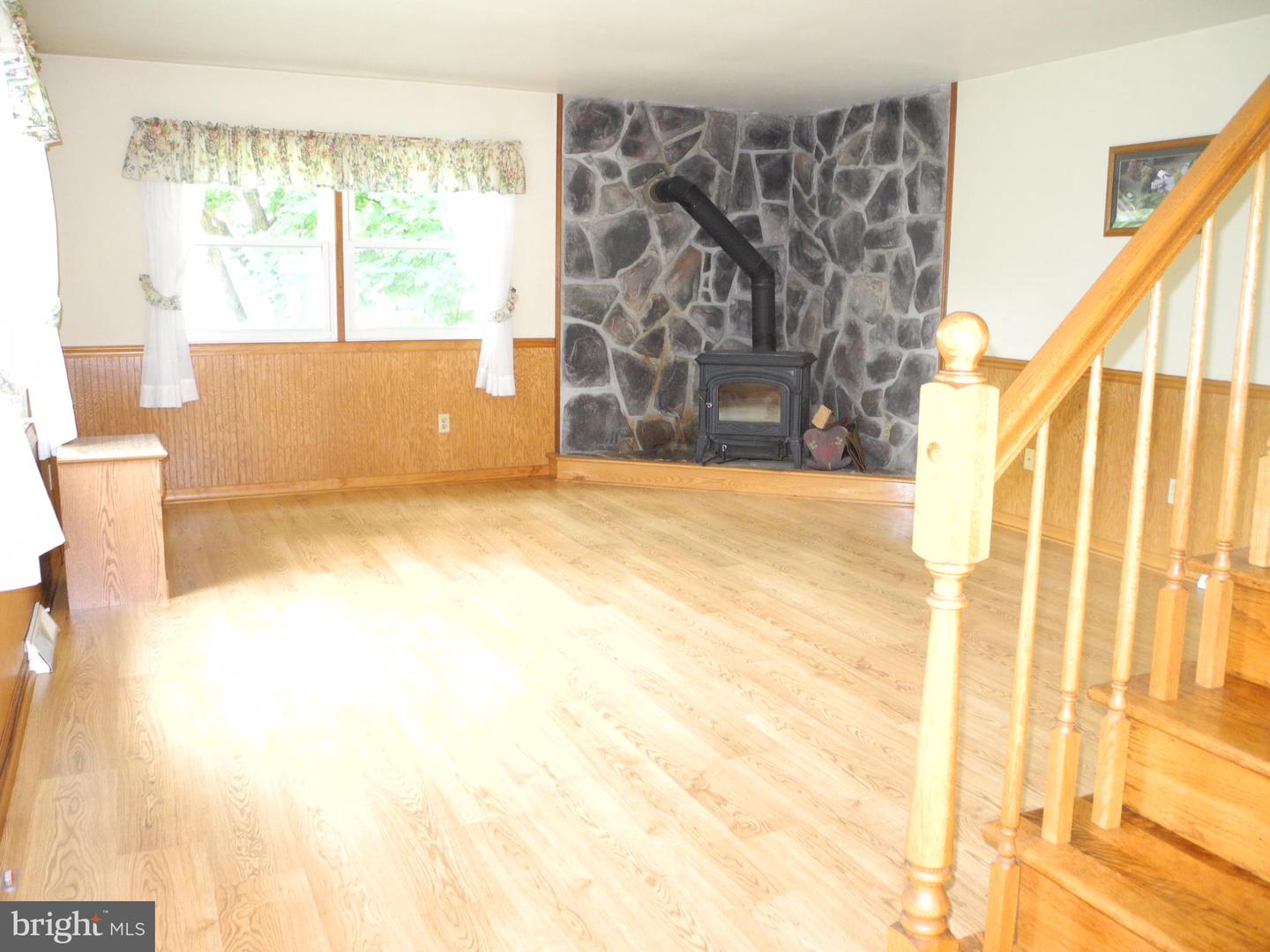 13204 Draper Rd Property Photo 9