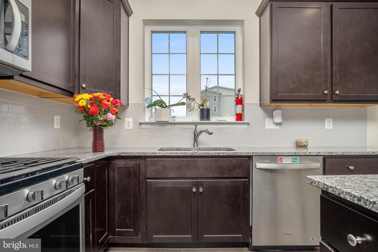 20212 Capital Ln Property Photo 13