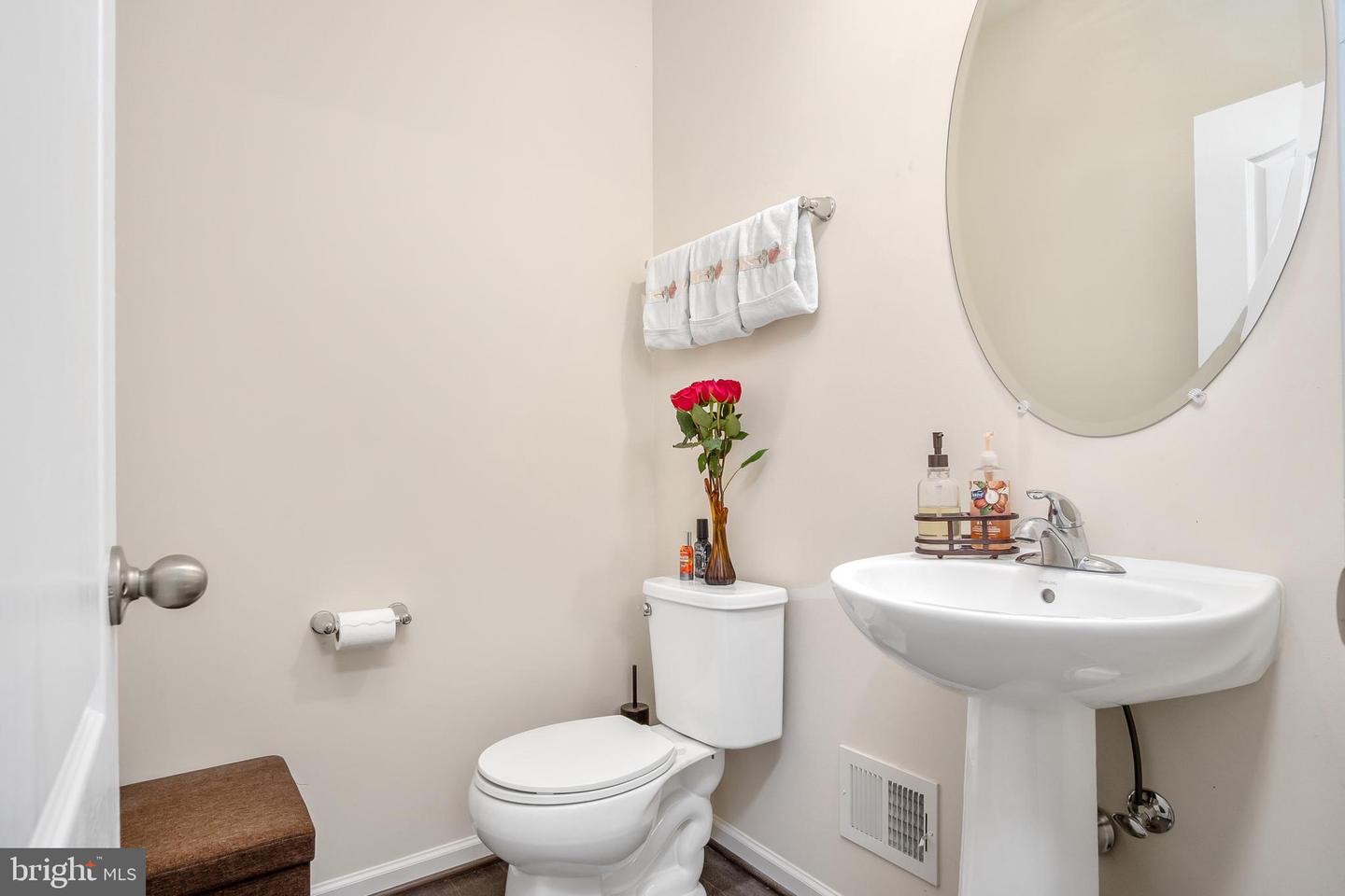 20212 Capital Ln Property Photo 15