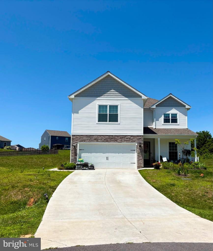 9907 Roulette Dr Property Photo 1