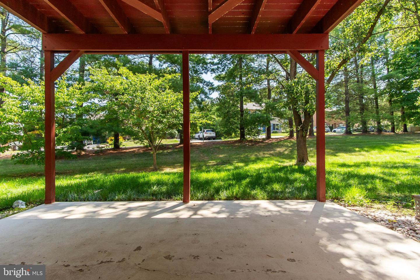 1006 Lindsay Ln Property Photo 27