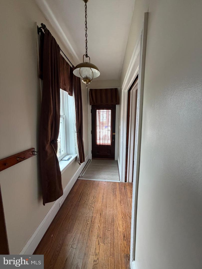 113 Property Photo 6