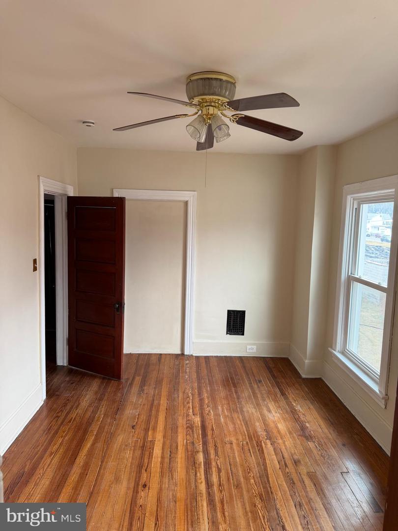 113 Property Photo 18