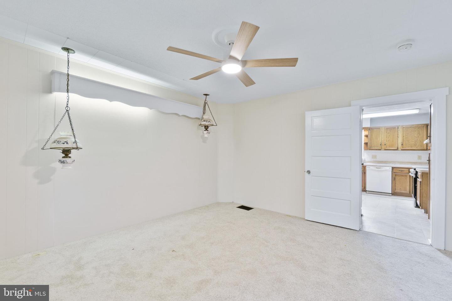 655 Security Rd Property Photo 11