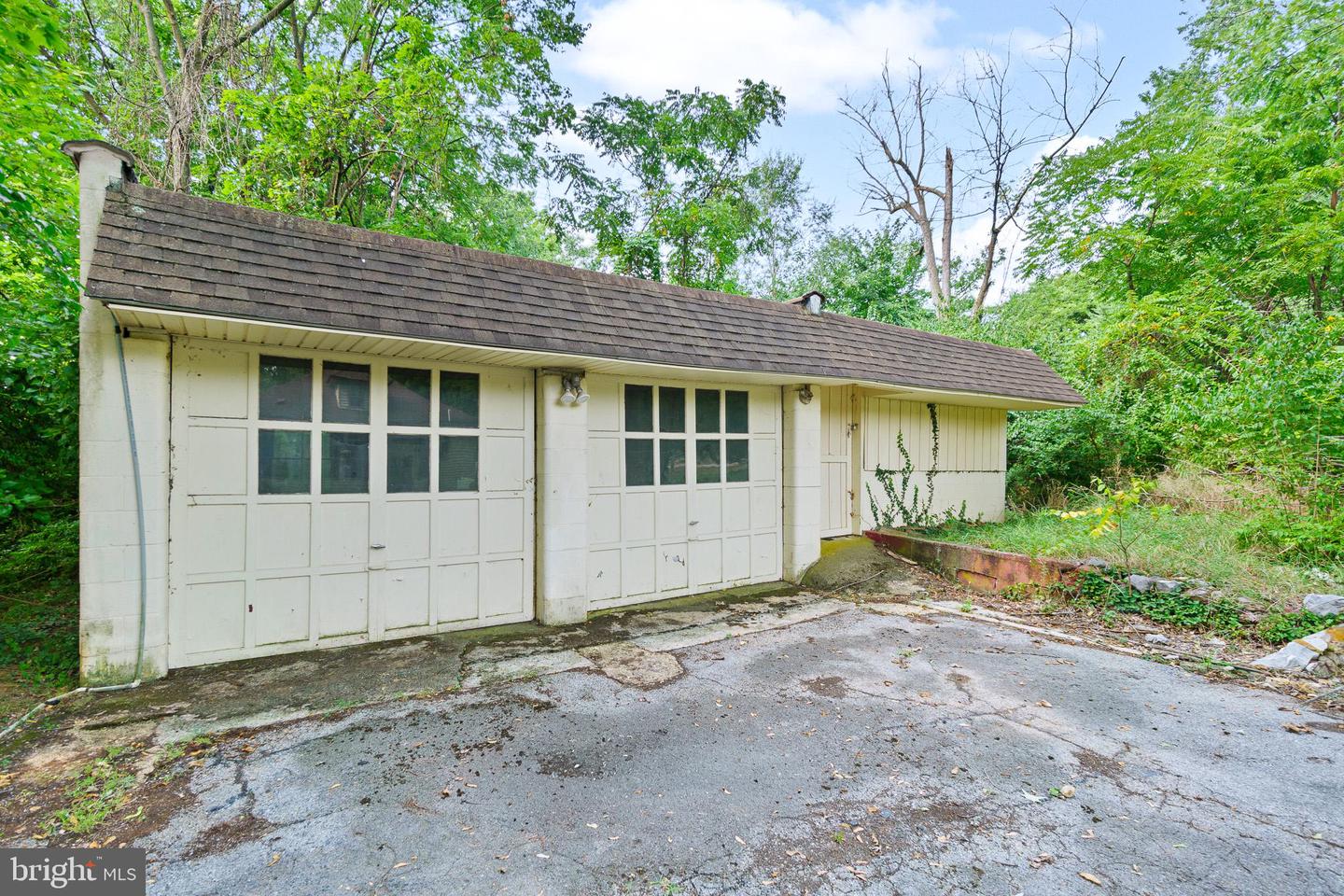 655 Security Rd Property Photo 25