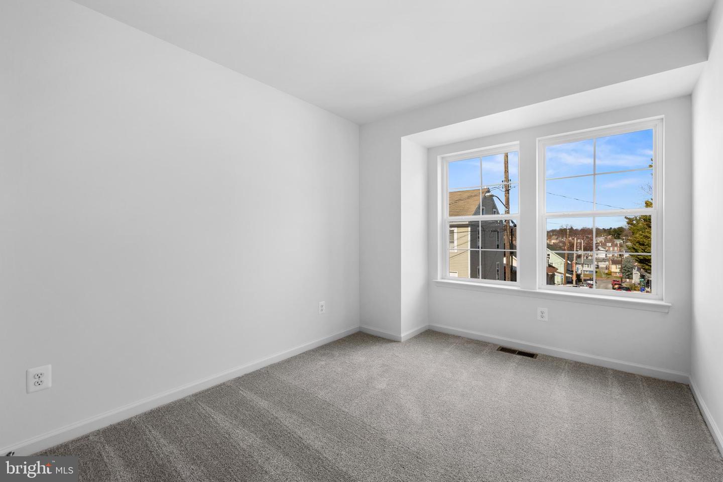449 Peleton Street Property Photo 17