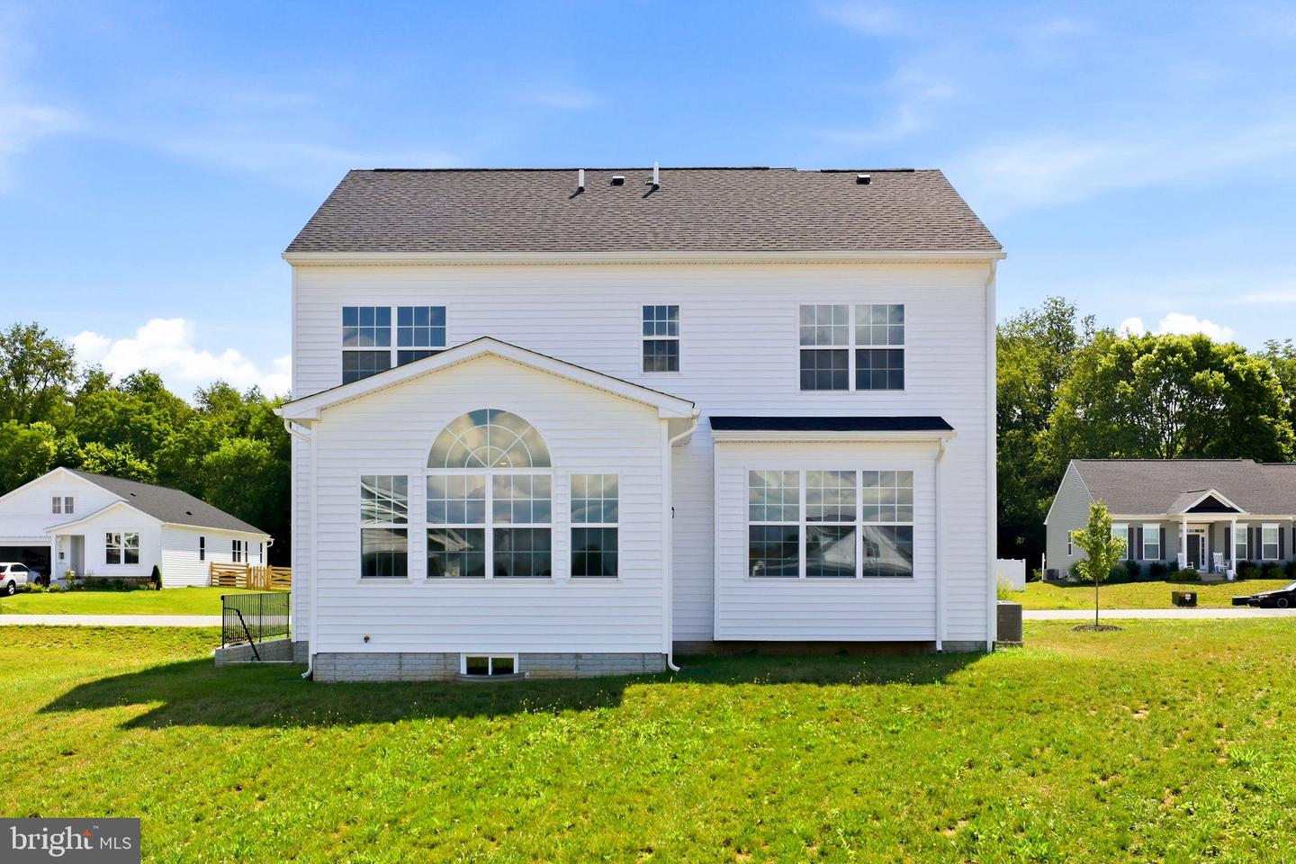 13810 Pulaski Dr Property Photo 4
