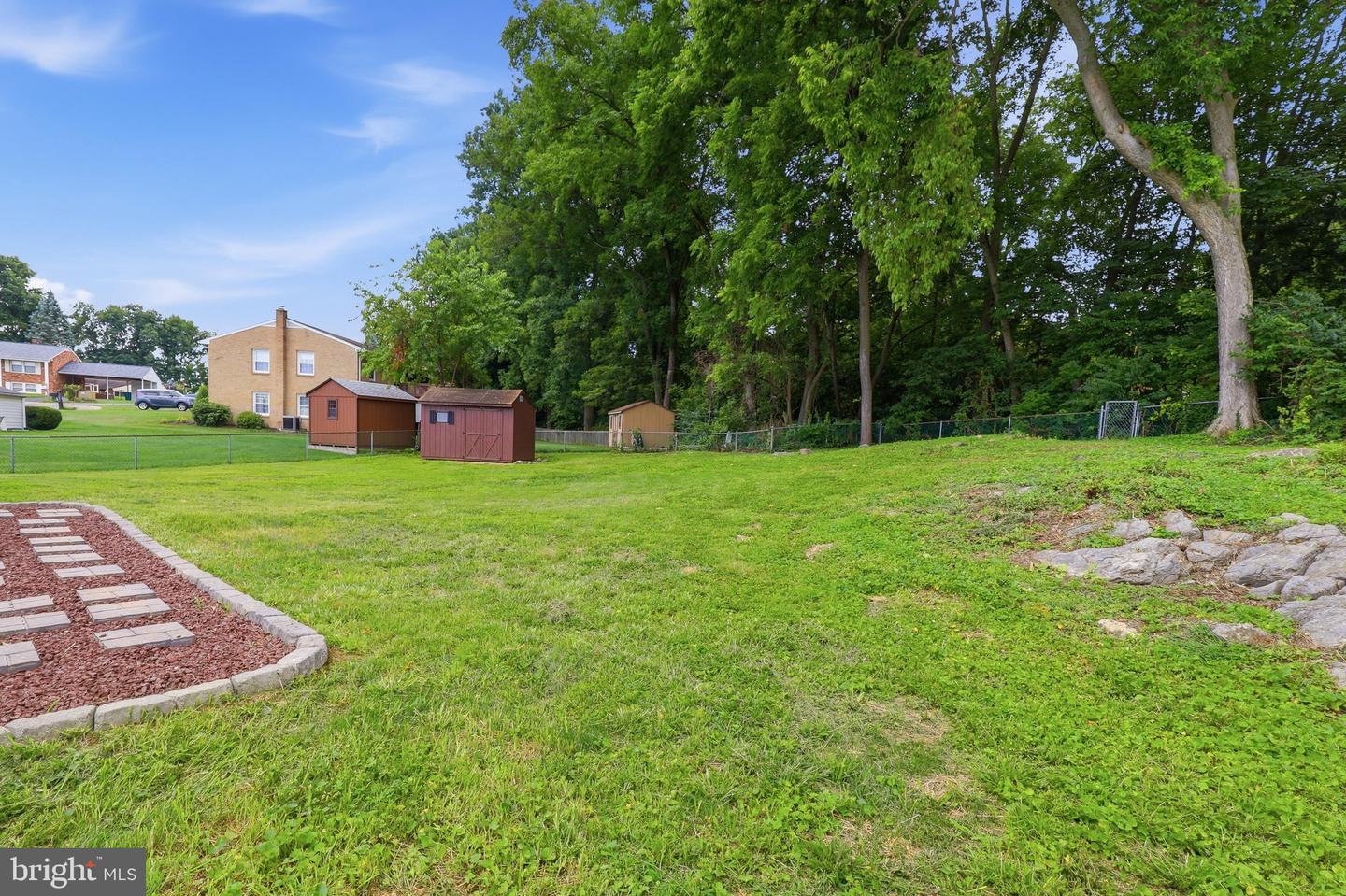 10802 Lincoln Ave Property Photo 43