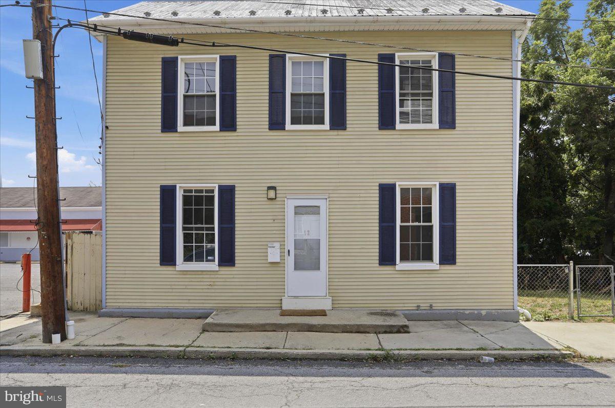 12 Madison Ave Property Photo 1