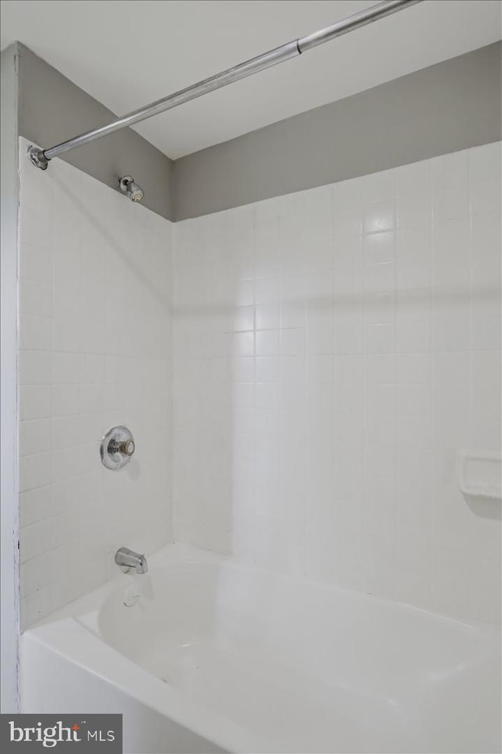 12 Madison Ave Property Photo 19