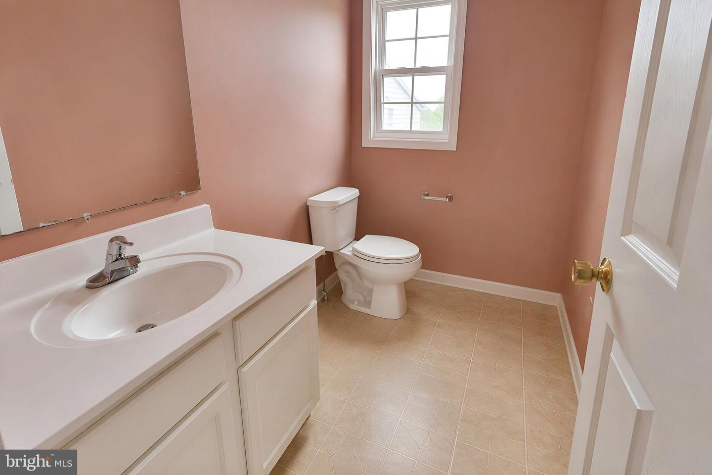 957 Kasinof Ave Property Photo 16