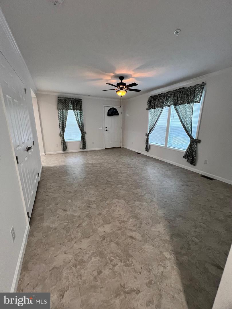 1356 Connecticut Ave Property Photo 8