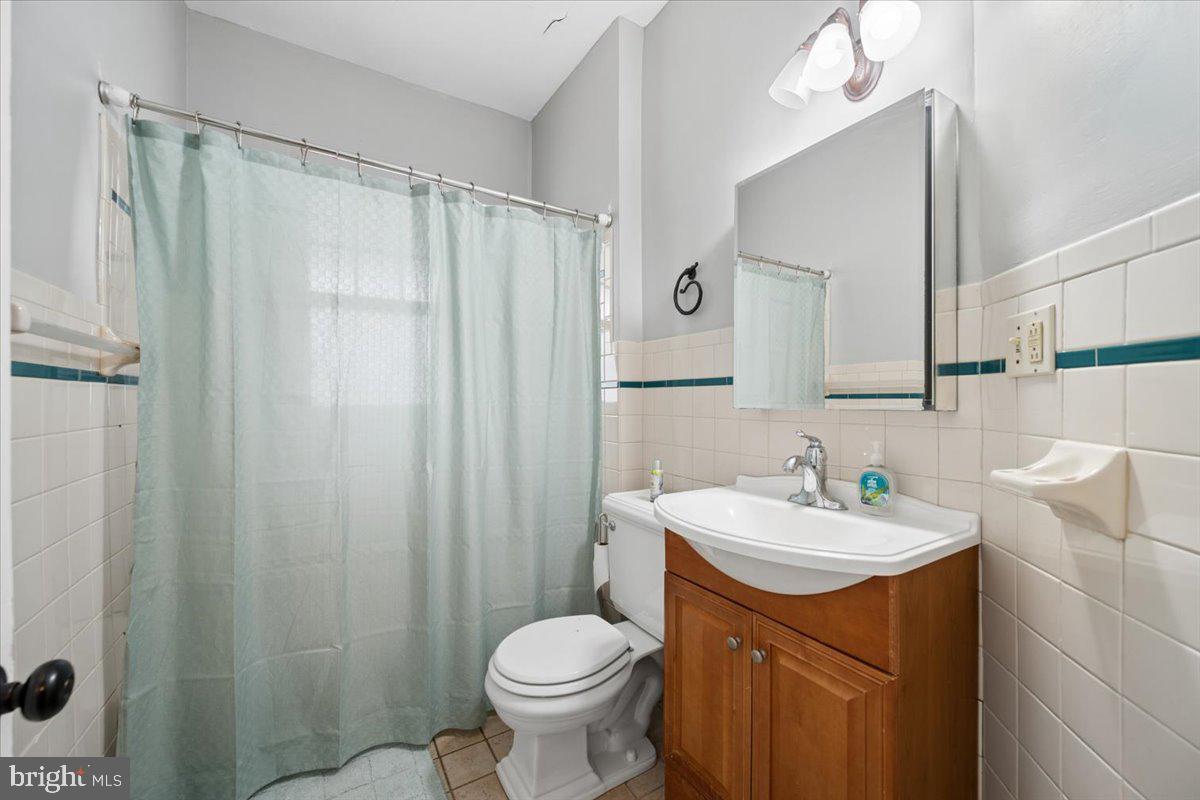 901 Dewey Ave Property Photo 28