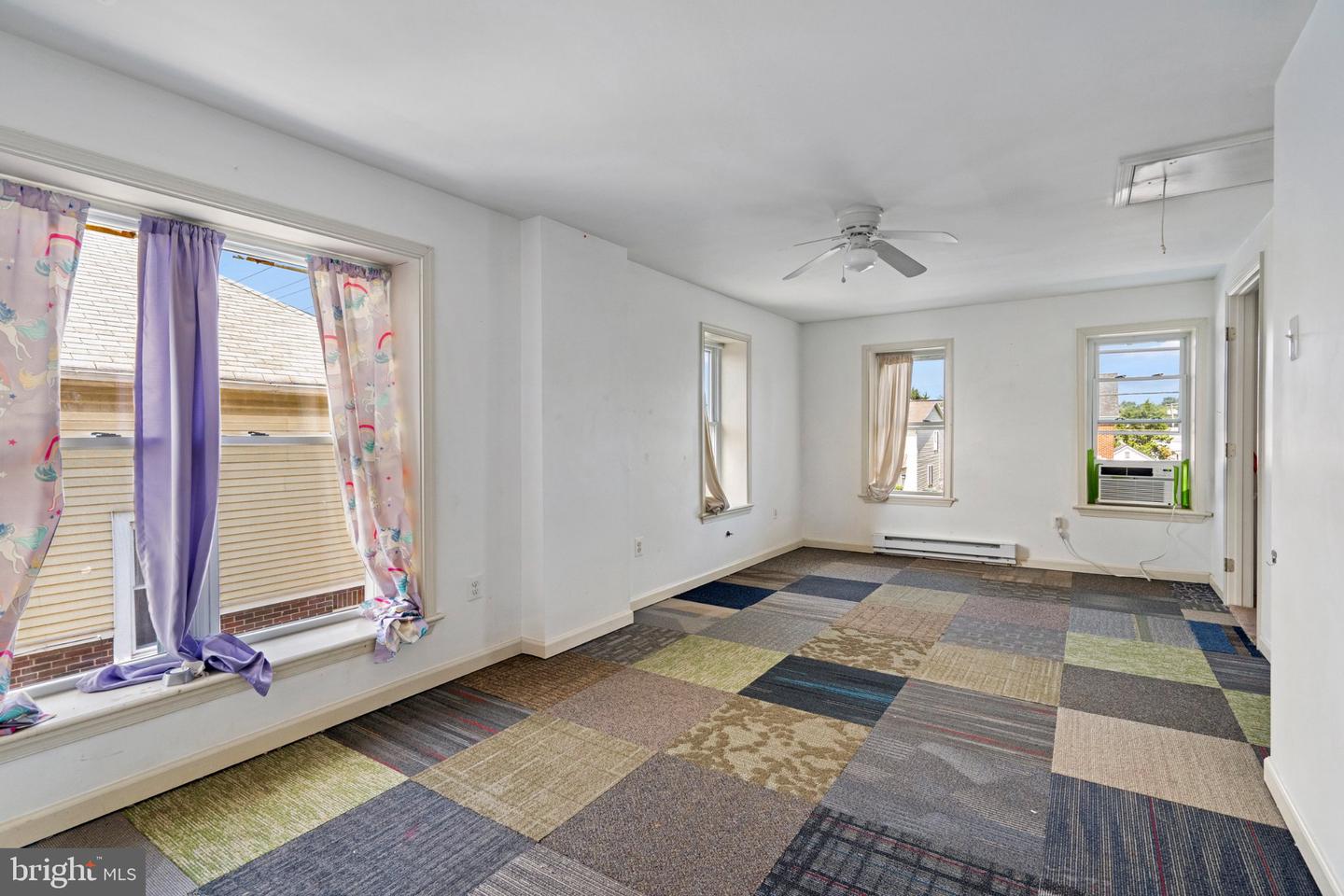 193 W Wilson Blvd Property Photo 13