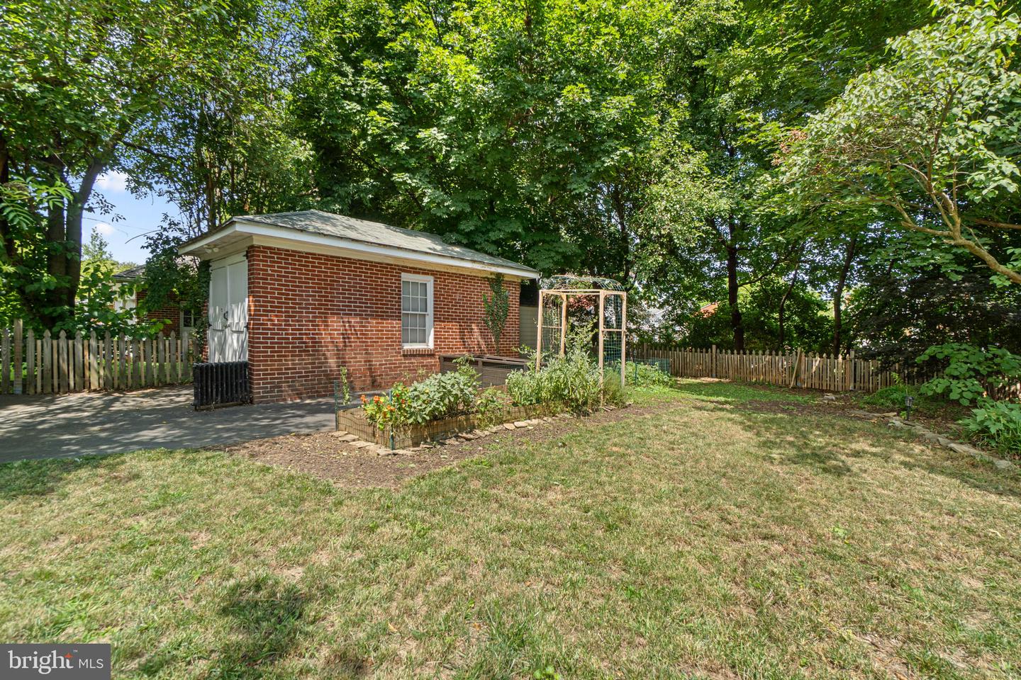 58 E Irvin Ave Property Photo 45