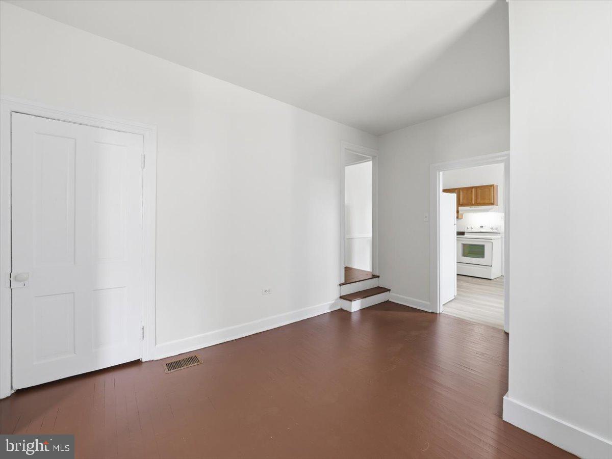 204 N Cannon Ave Property Photo 4