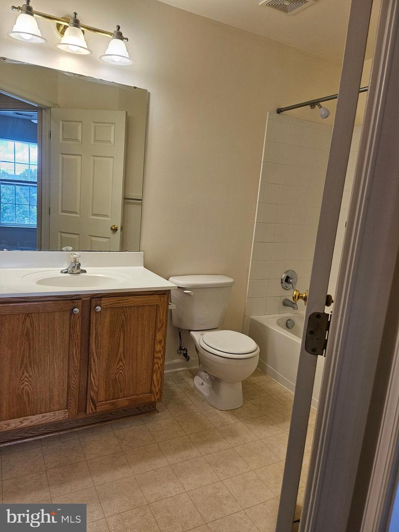 17682 Potter Bell Way Property Photo 32