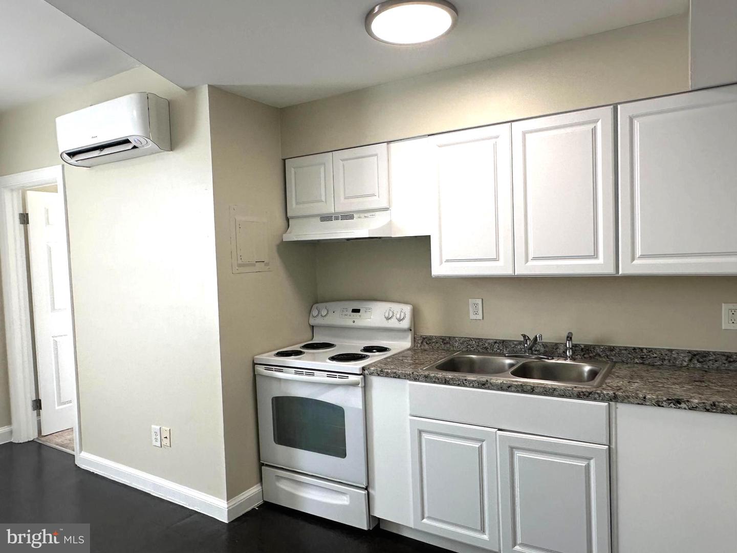 64 W Antietam St #apt. 10 Property Photo 5