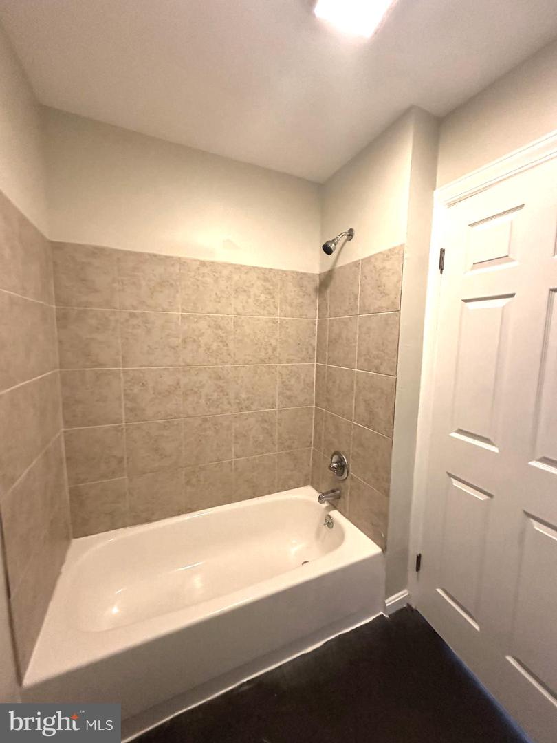 64 W Antietam St #apt. 10 Property Photo 18