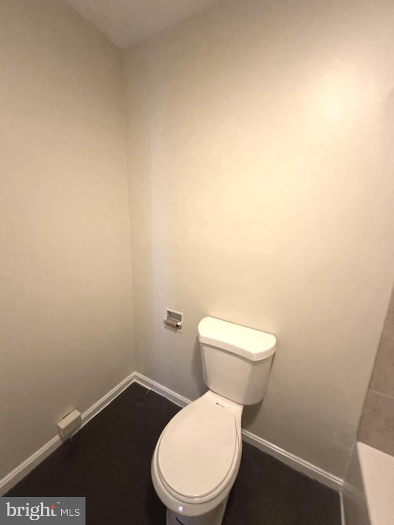 64 W Antietam St #apt. 10 Property Photo 19
