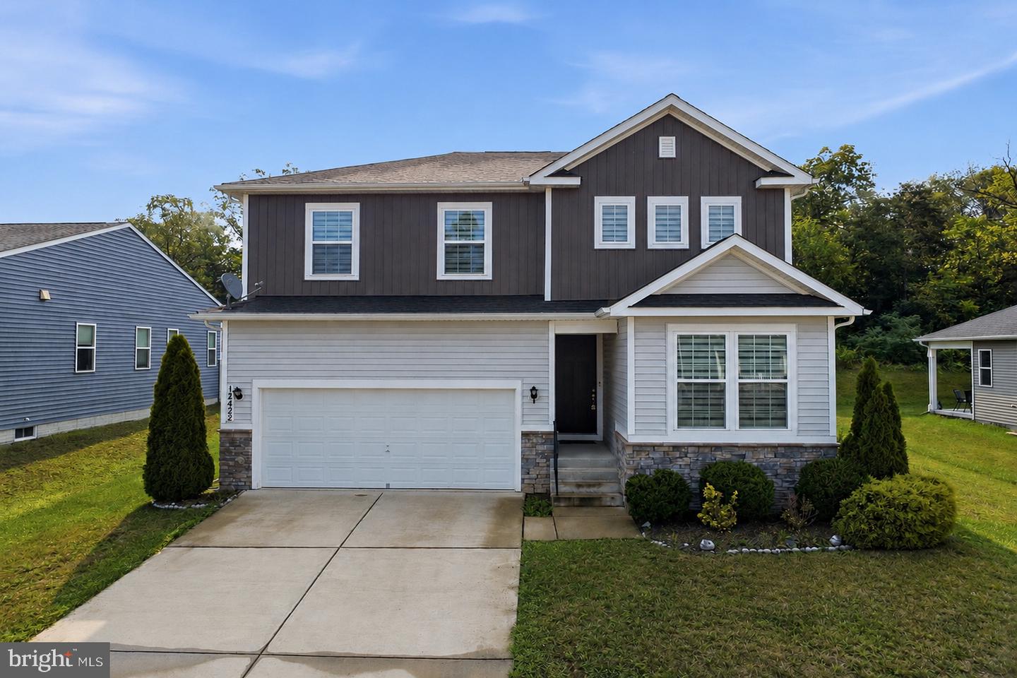 12423 GEMSTONE DR Property Photo 1