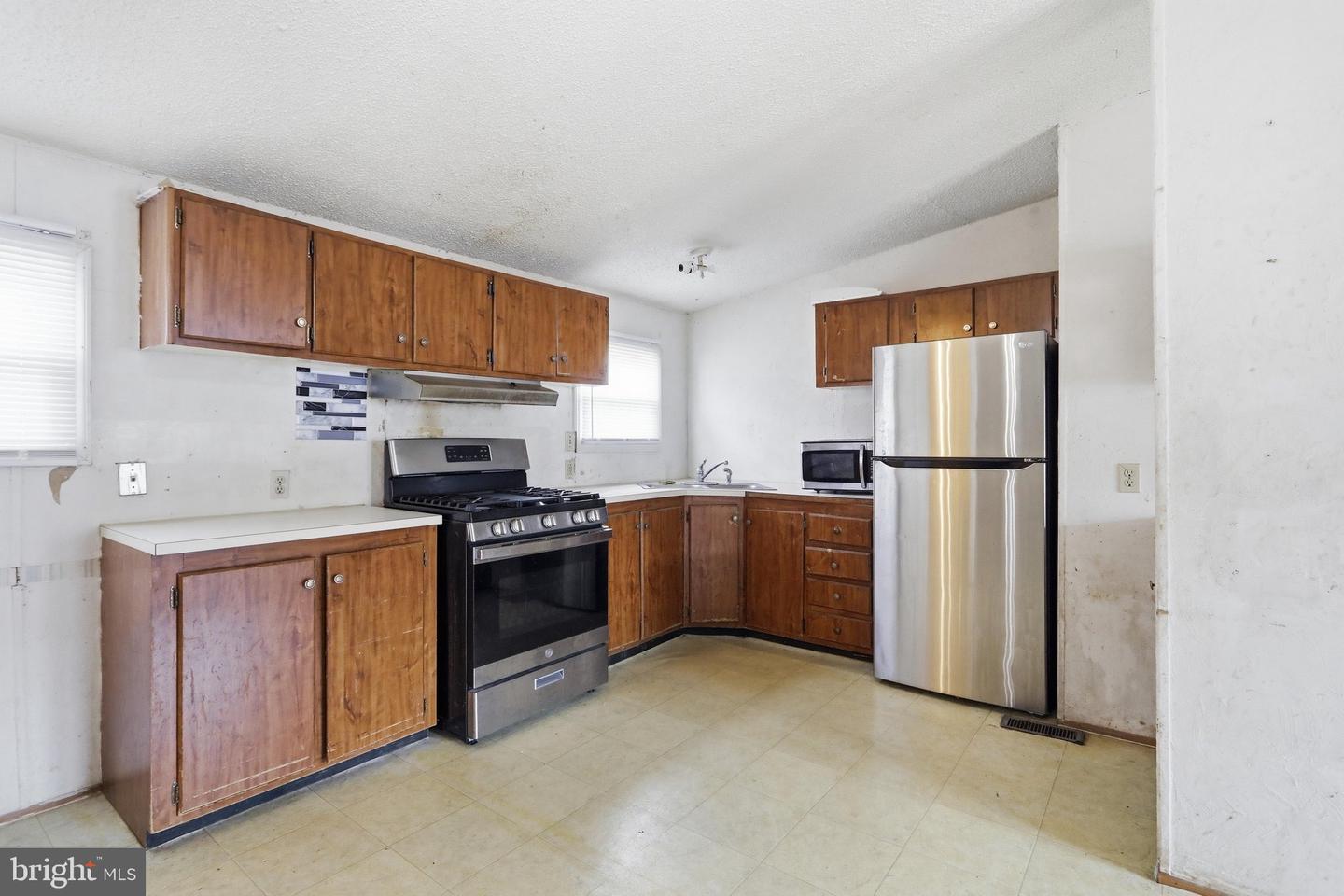 12115 Heather Dr Property Photo 5
