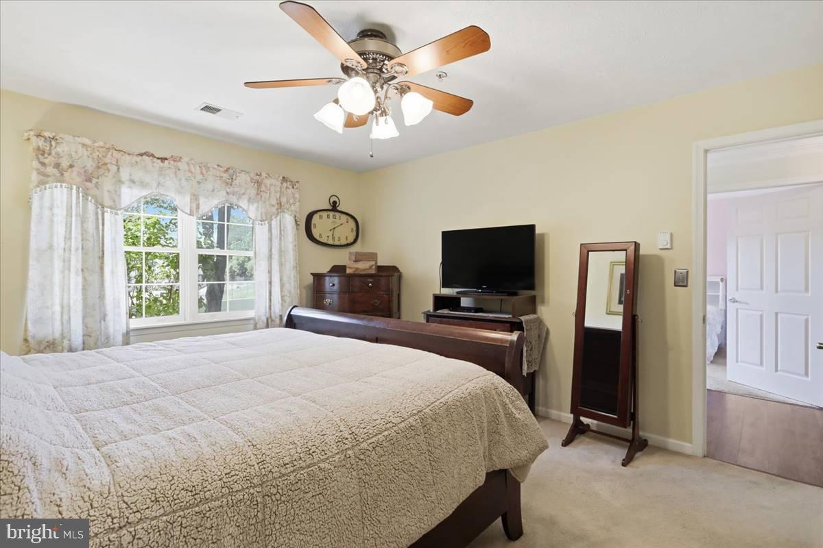 1047 Benjamin Pl Property Photo 13