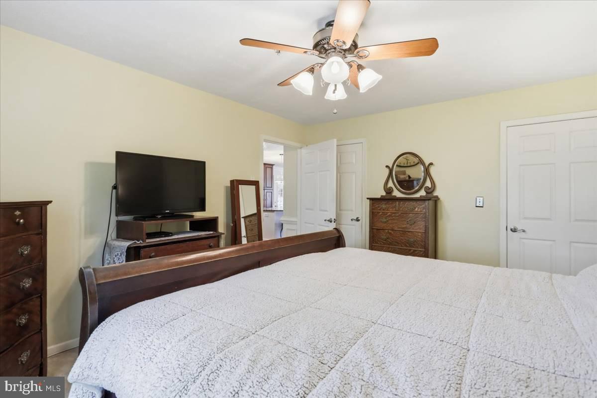 1047 Benjamin Pl Property Photo 14