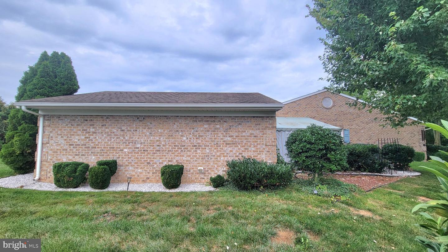 1047 Benjamin Pl Property Photo 32