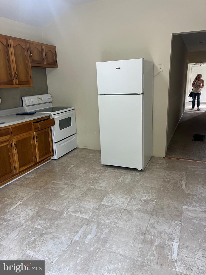24842 Pen Mar Rd Property Photo 9