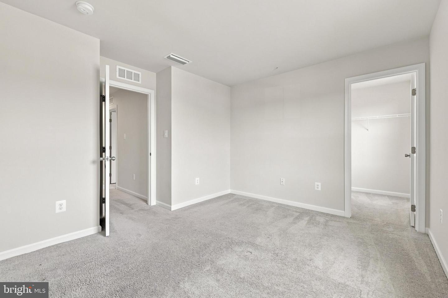 11 Charlotte St Property Photo 45