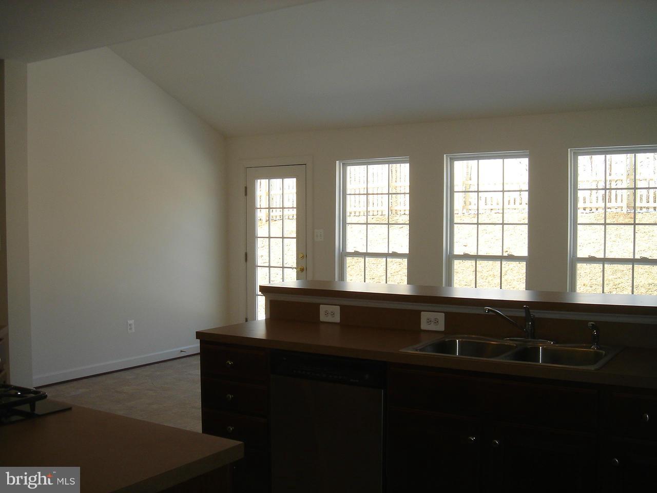 11225 Suffolk Dr Property Photo 12