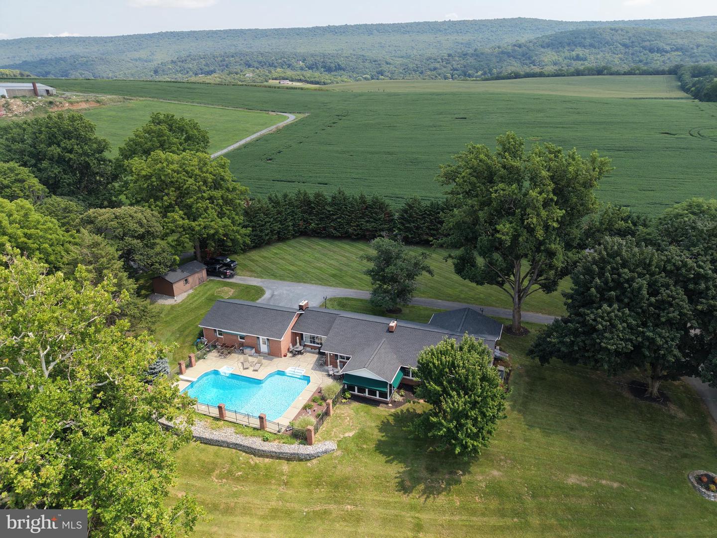10939 Mapleville Rd Property Photo 8