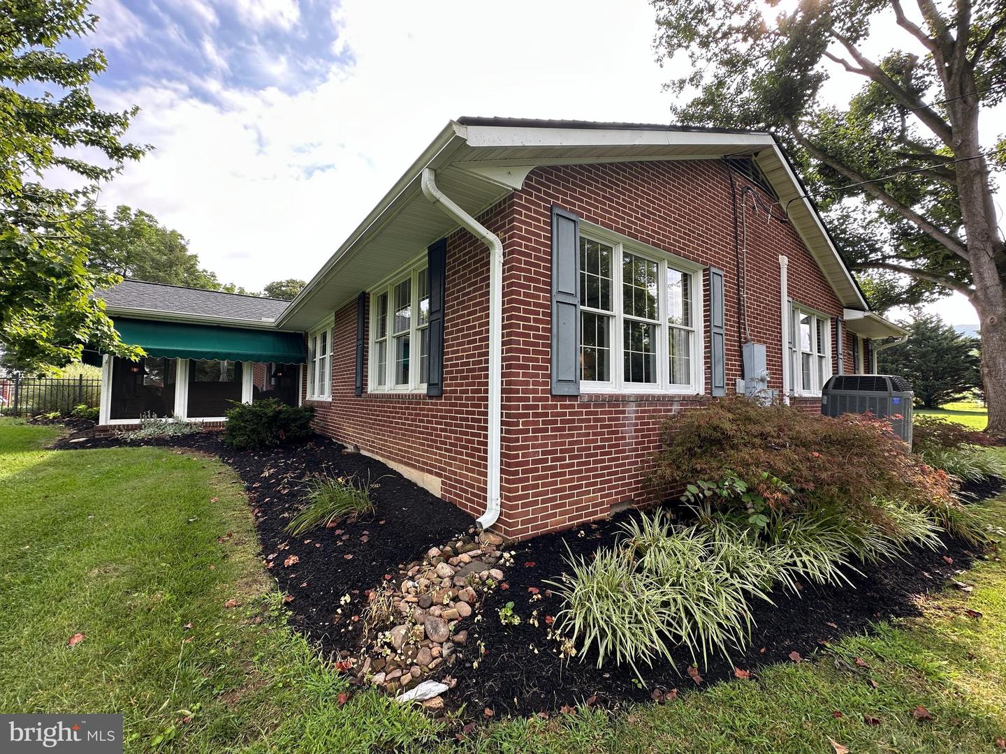 10939 Mapleville Rd Property Photo 25