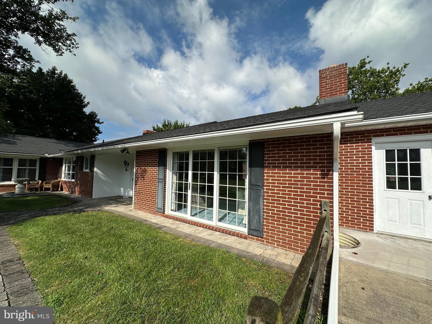 10939 Mapleville Rd Property Photo 29