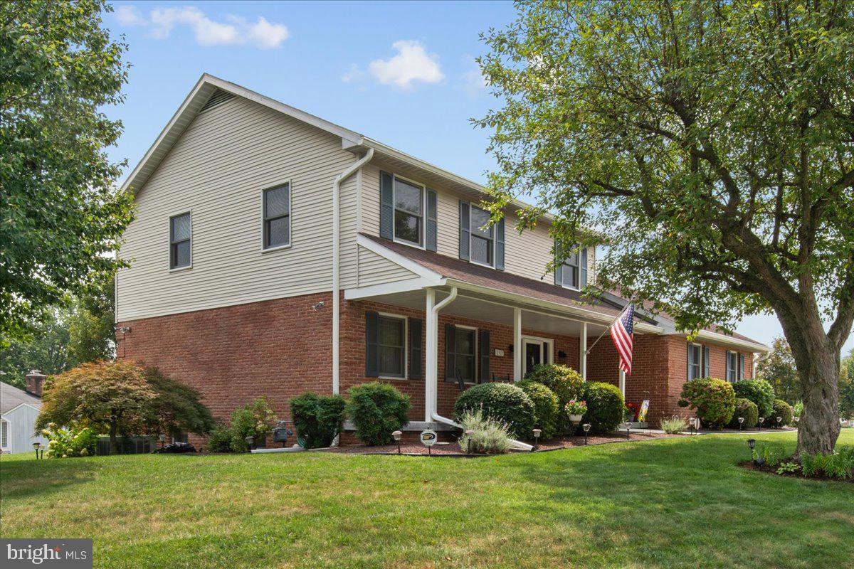 12927 The Terrace Property Photo 4