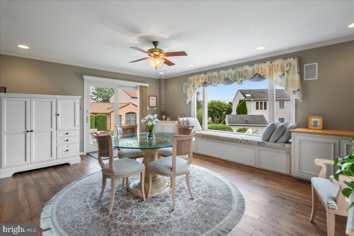 12927 The Terrace Property Photo 18