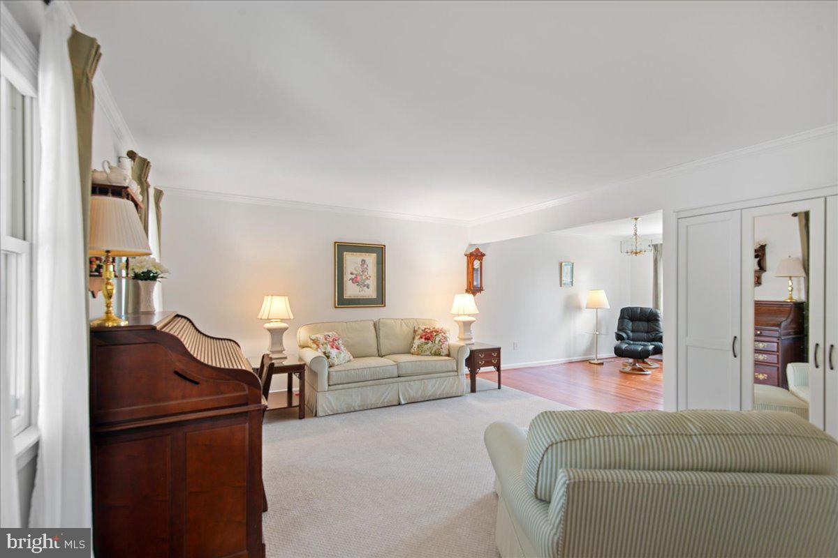 12927 The Terrace Property Photo 19