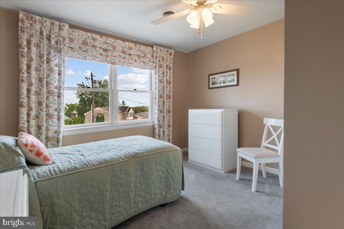 12927 The Terrace Property Photo 27