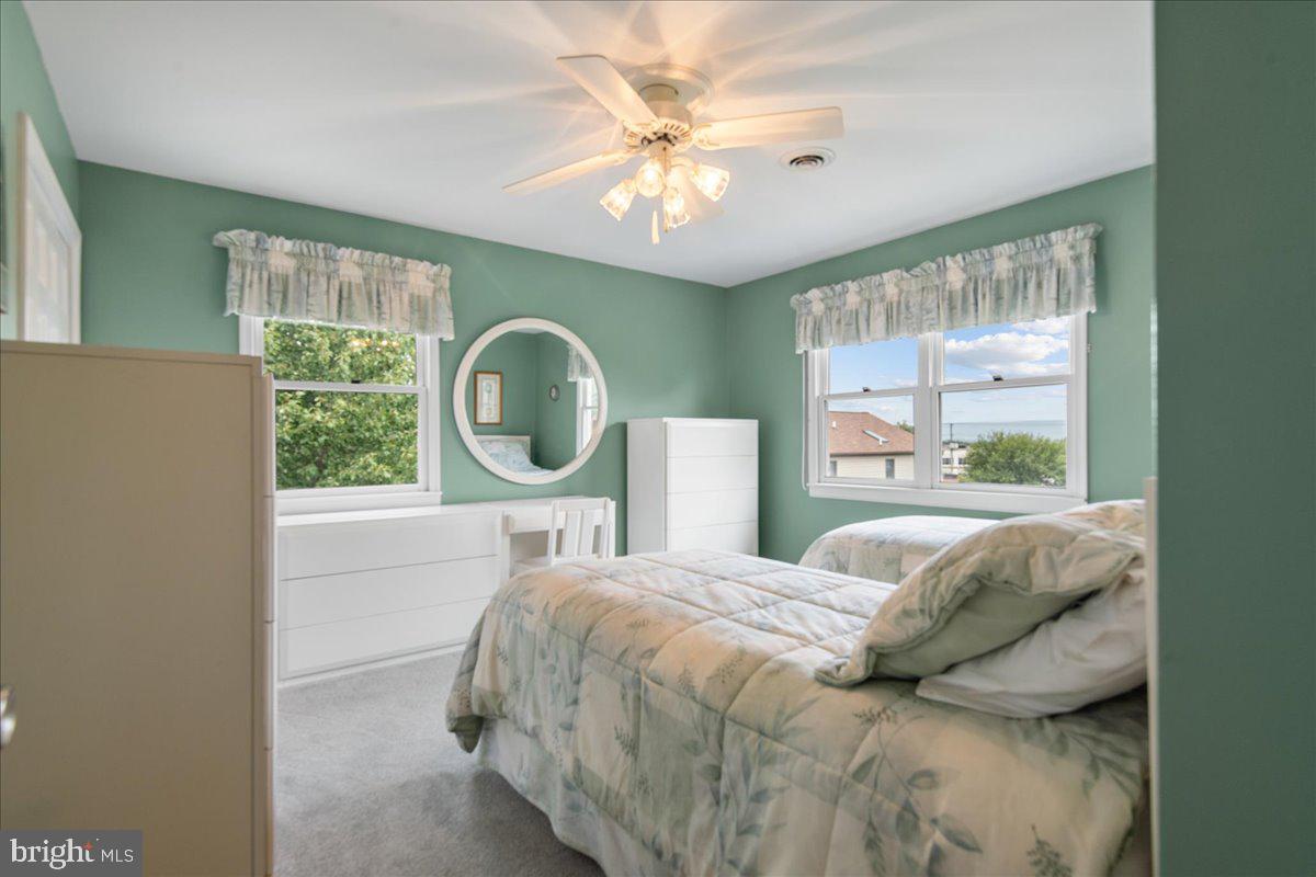 12927 The Terrace Property Photo 29