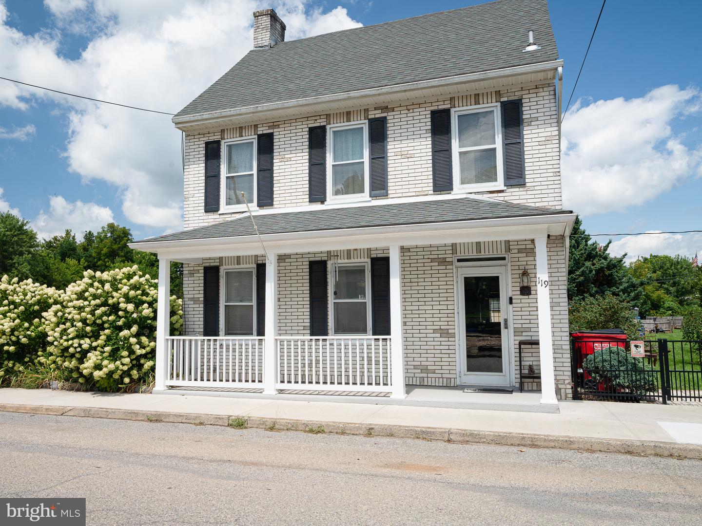 119 Antietam St E Property Photo 4